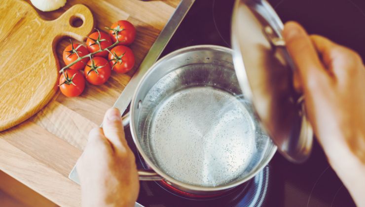 Acqua di cottura della pasta, buttarla è un grosso errore