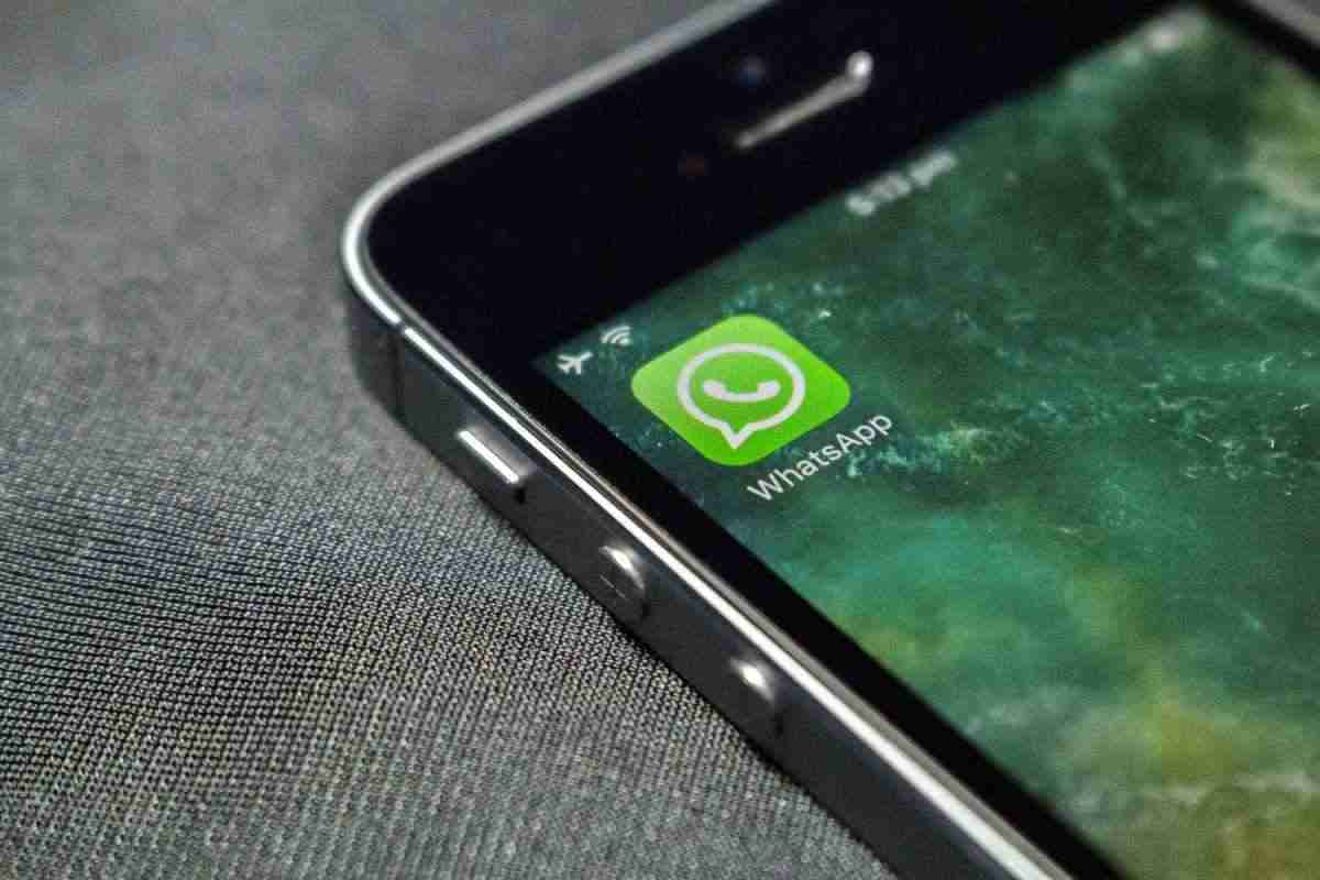 WhatsApp, come chattare senza problemi nei gruppi