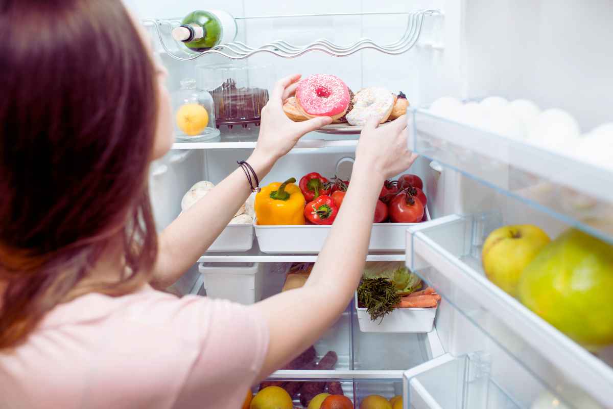 Come sistemare gli alimenti in frigo seguendo il metodo giapponese