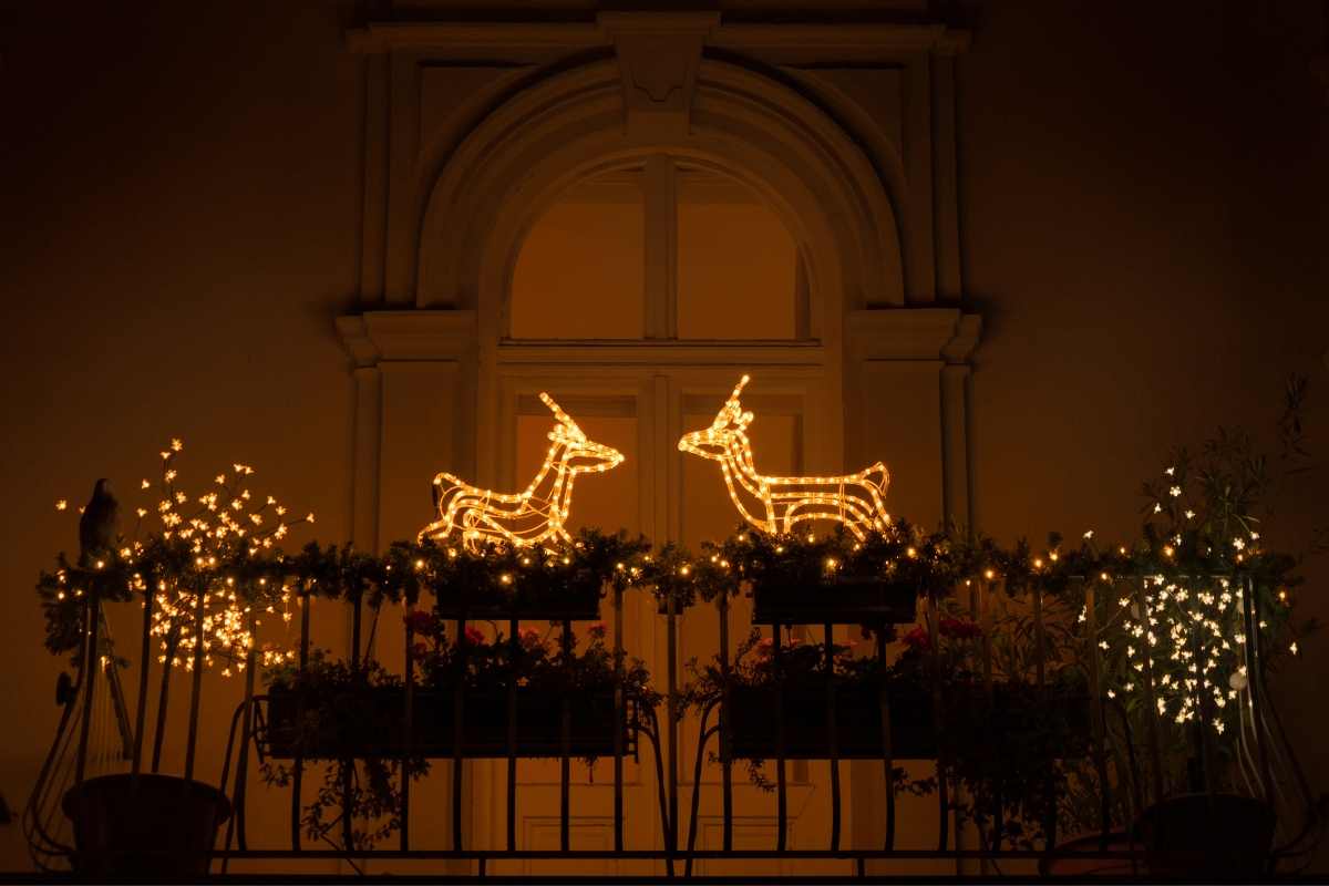 Se metti le luci di Natale fai attenzione ai regolamenti 