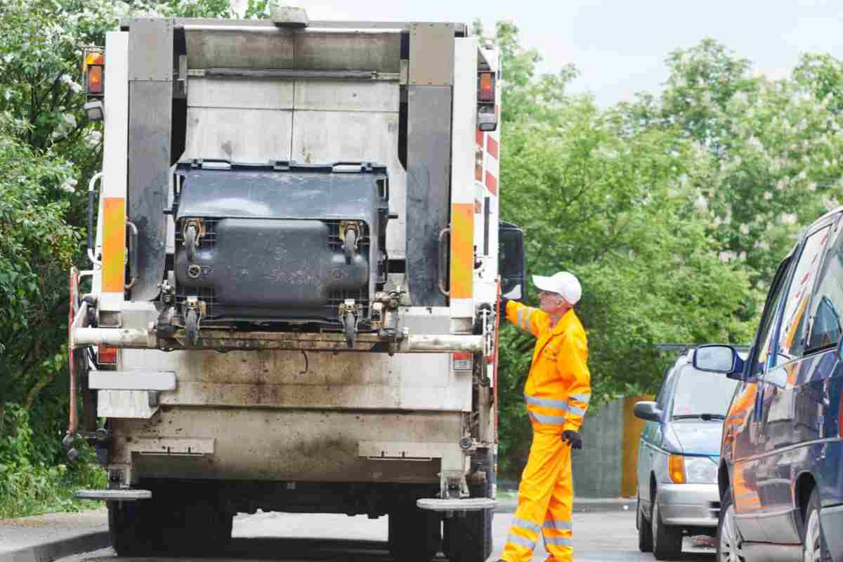 camion dei rifiuti